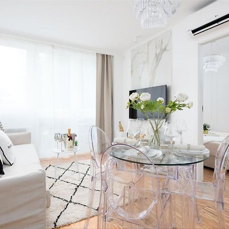 Glam & Modern By Cooee Apartments Varsóvia Exterior foto